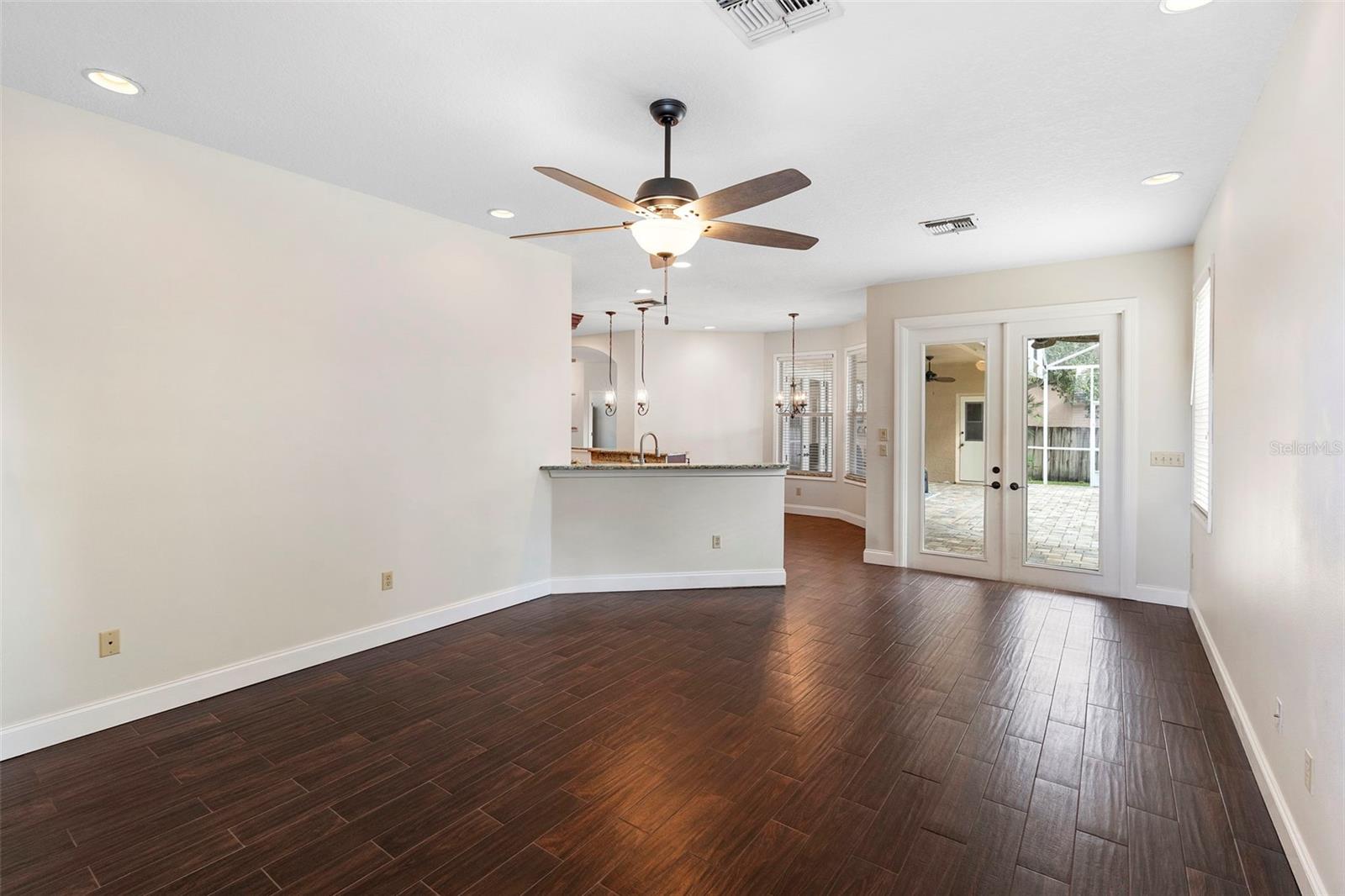HUNTERS STAND AT CARILLON - Residential