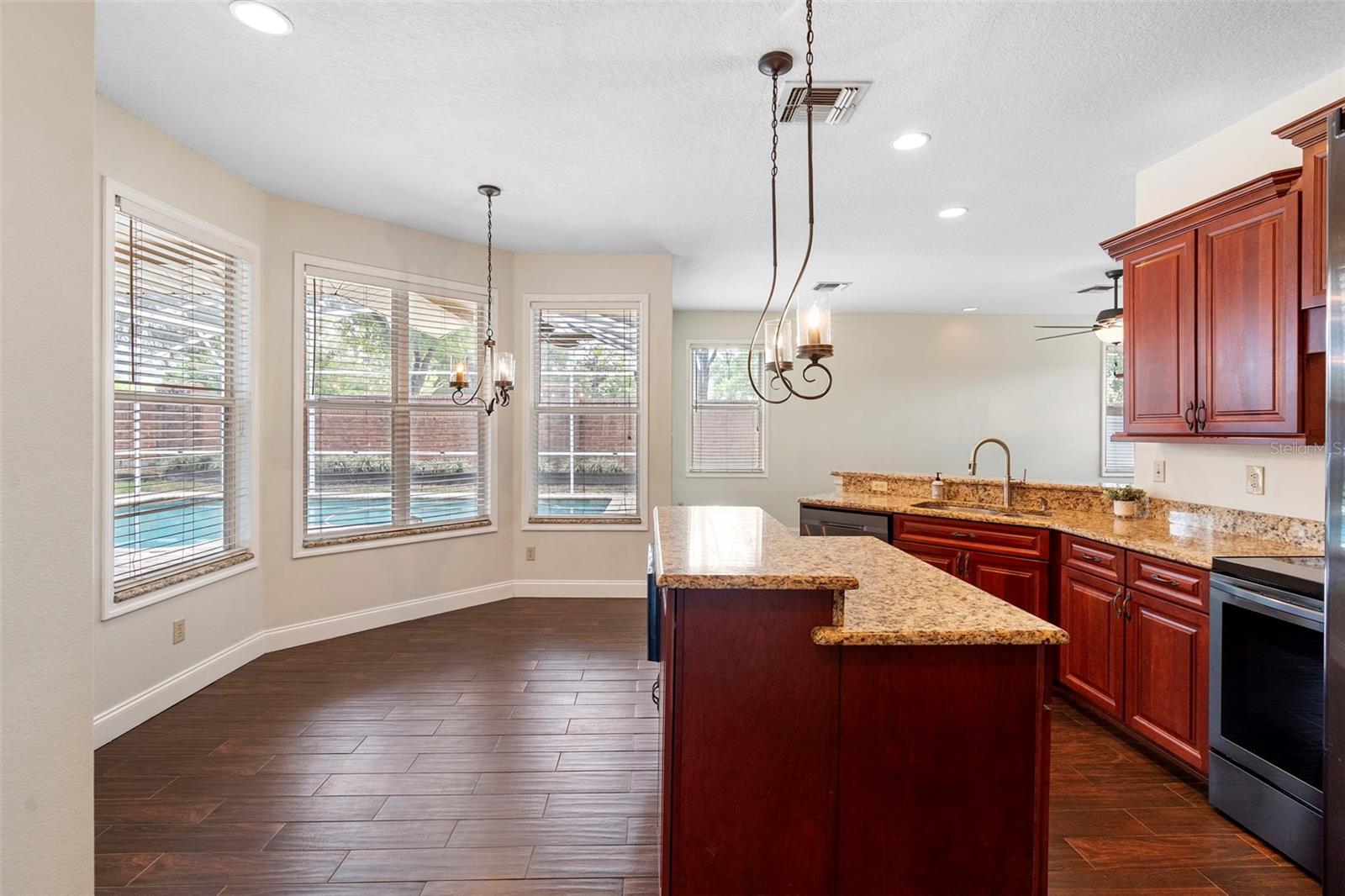 HUNTERS STAND AT CARILLON - Residential