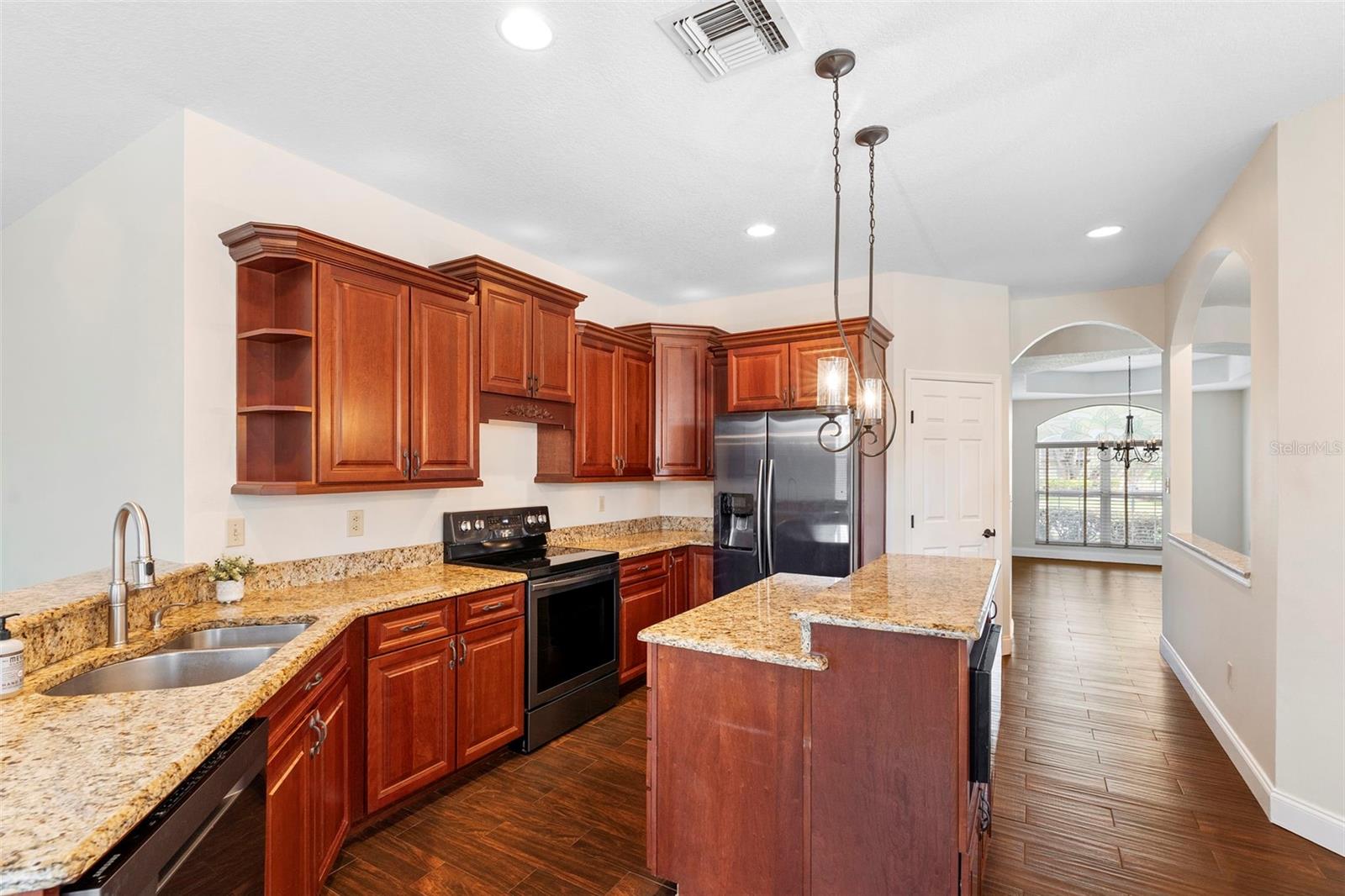 HUNTERS STAND AT CARILLON - Residential