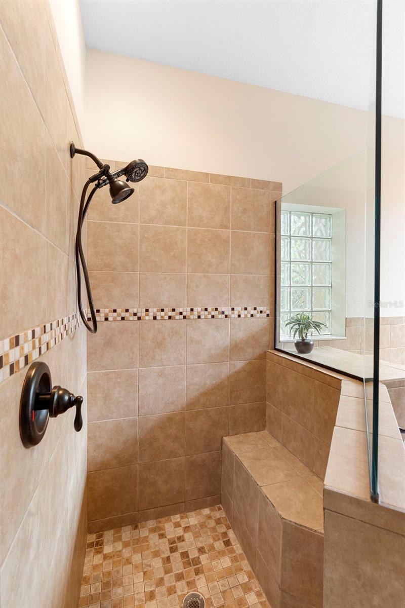HUNTERS STAND AT CARILLON - Residential