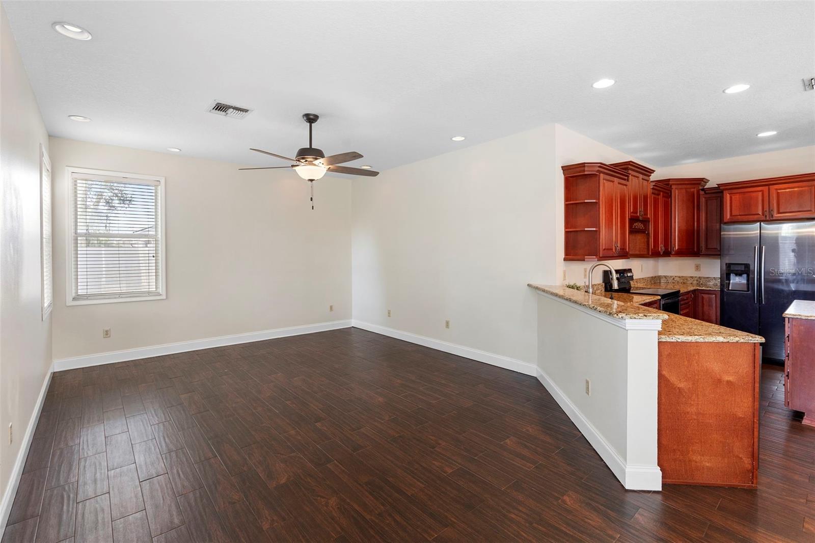 HUNTERS STAND AT CARILLON - Residential