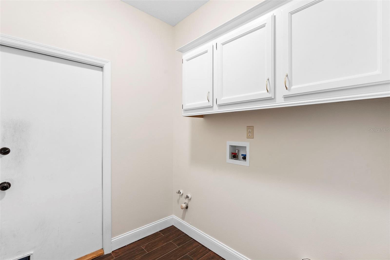 HUNTERS STAND AT CARILLON - Residential