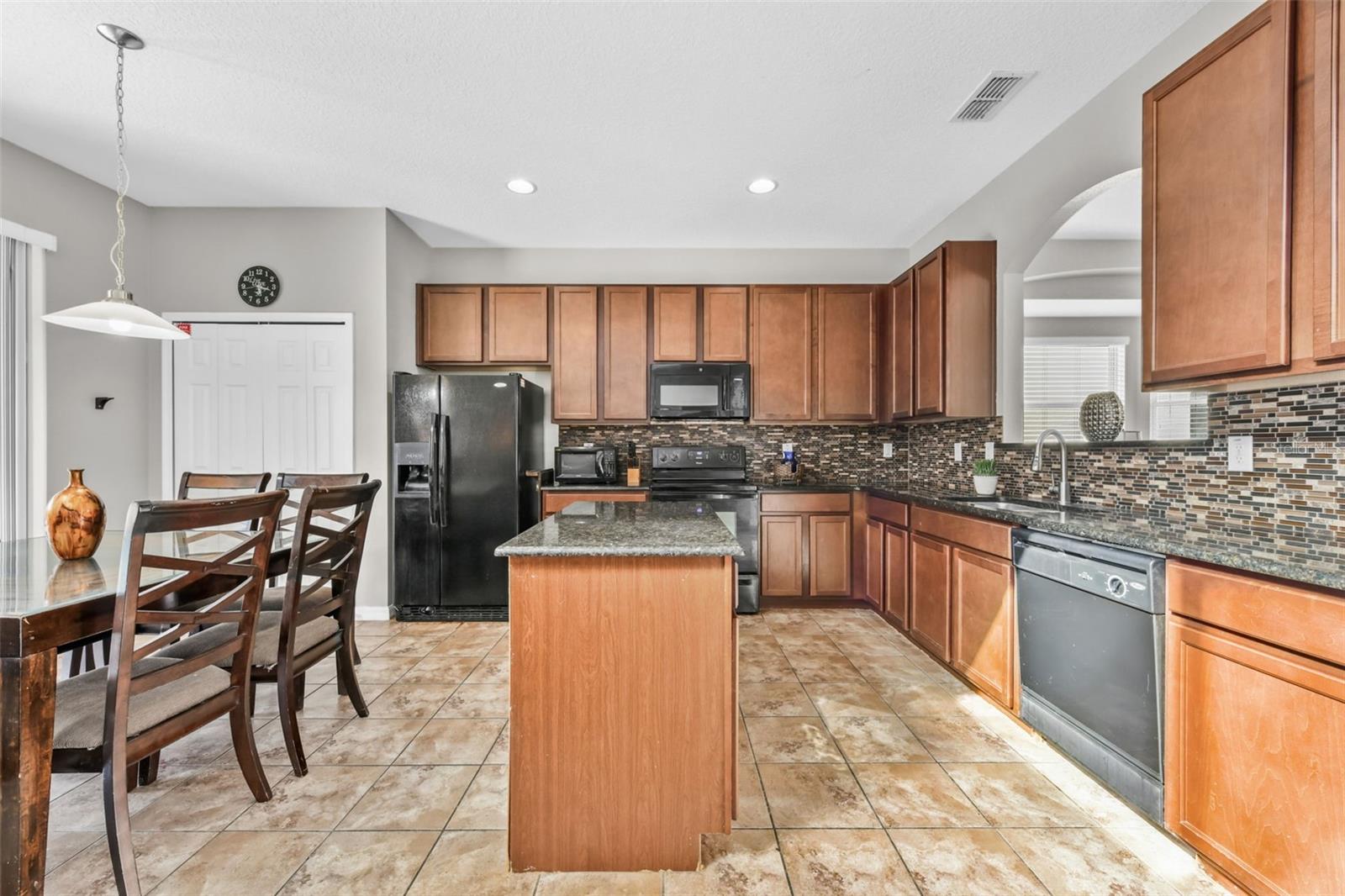 WATERSONG PH 01 - Residential