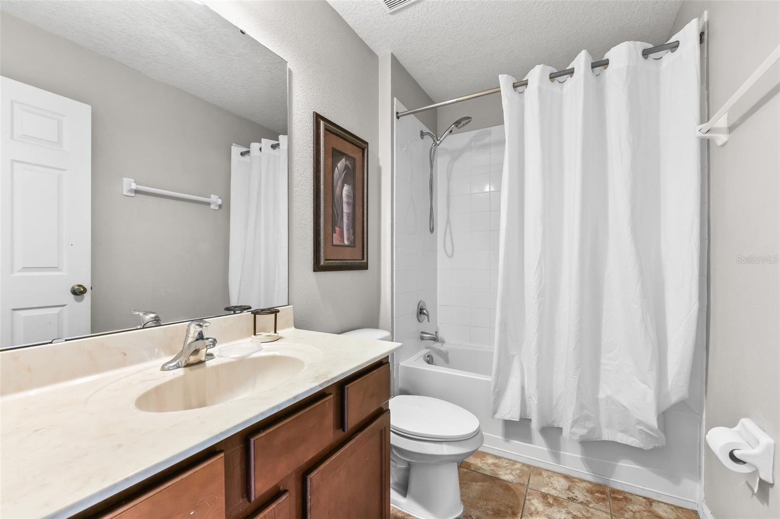 WATERSONG PH 01 - Residential