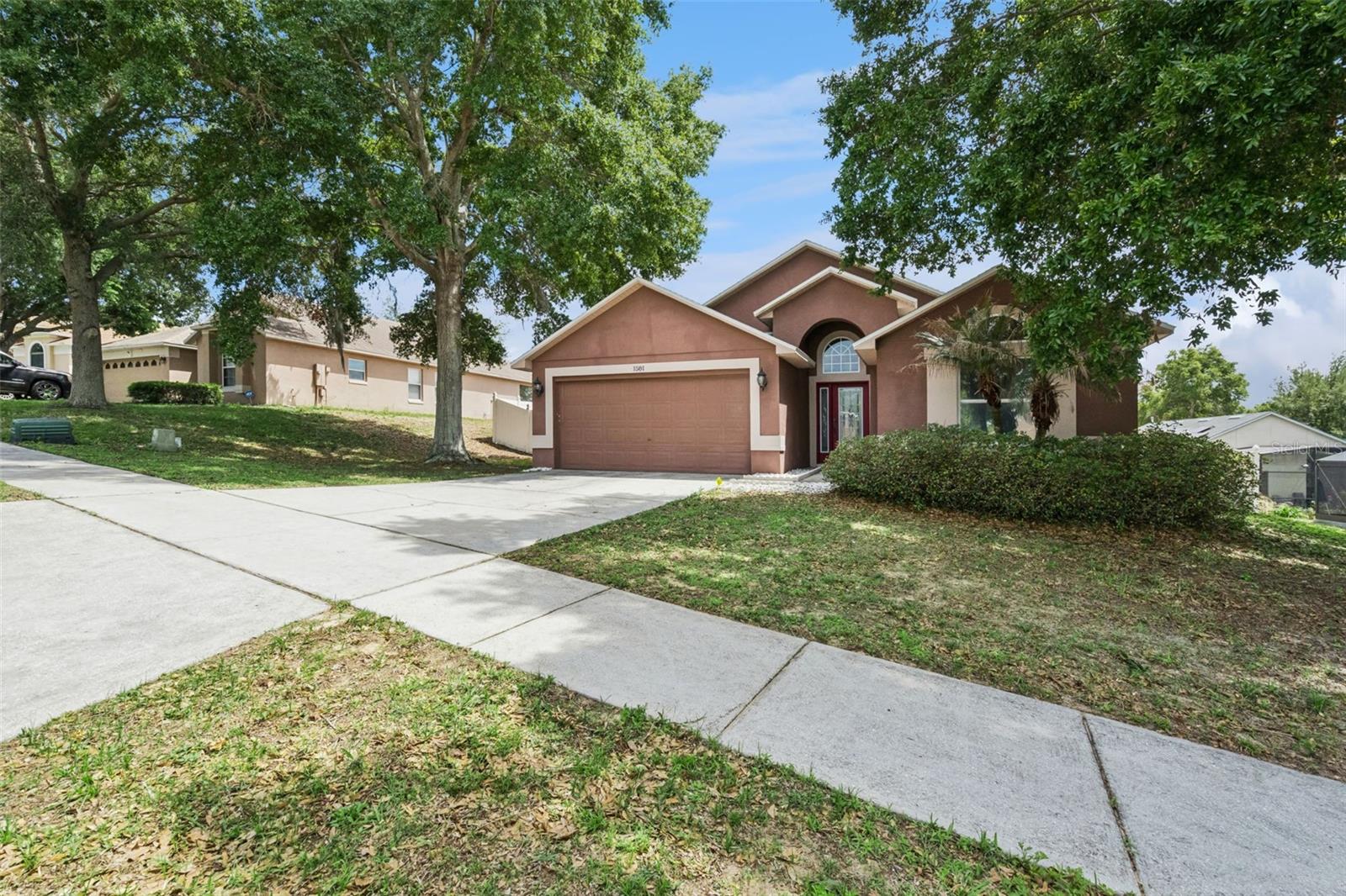 1581 SILHOUETTE DRIVE