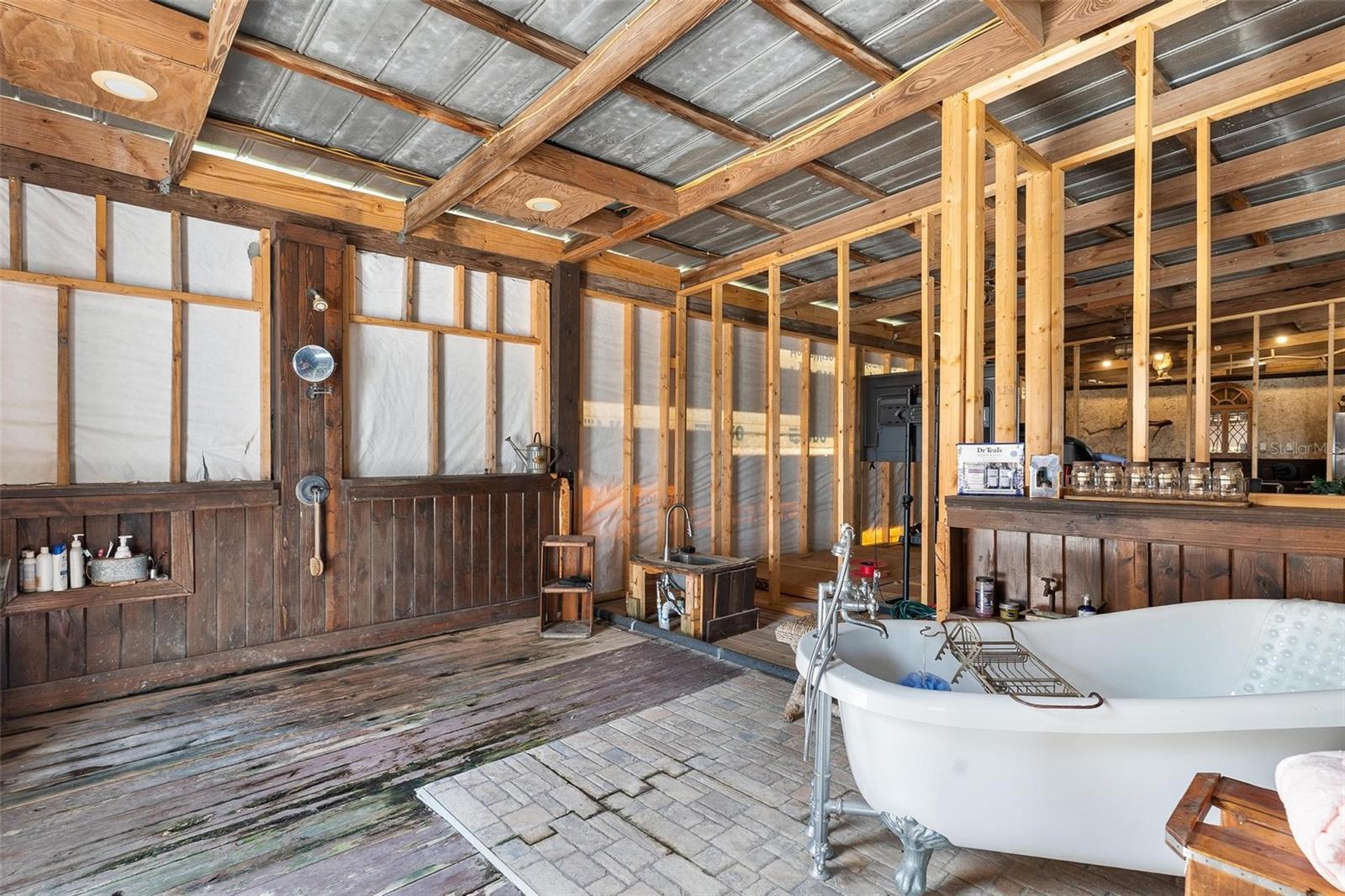 ACREAGE - Residential