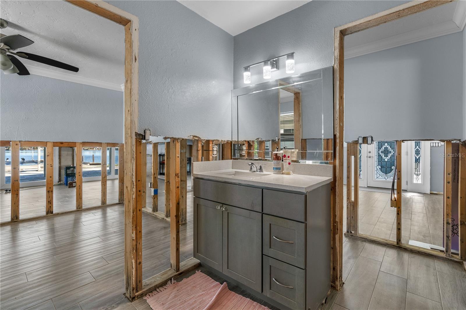 HARBOR ISLE - Residential