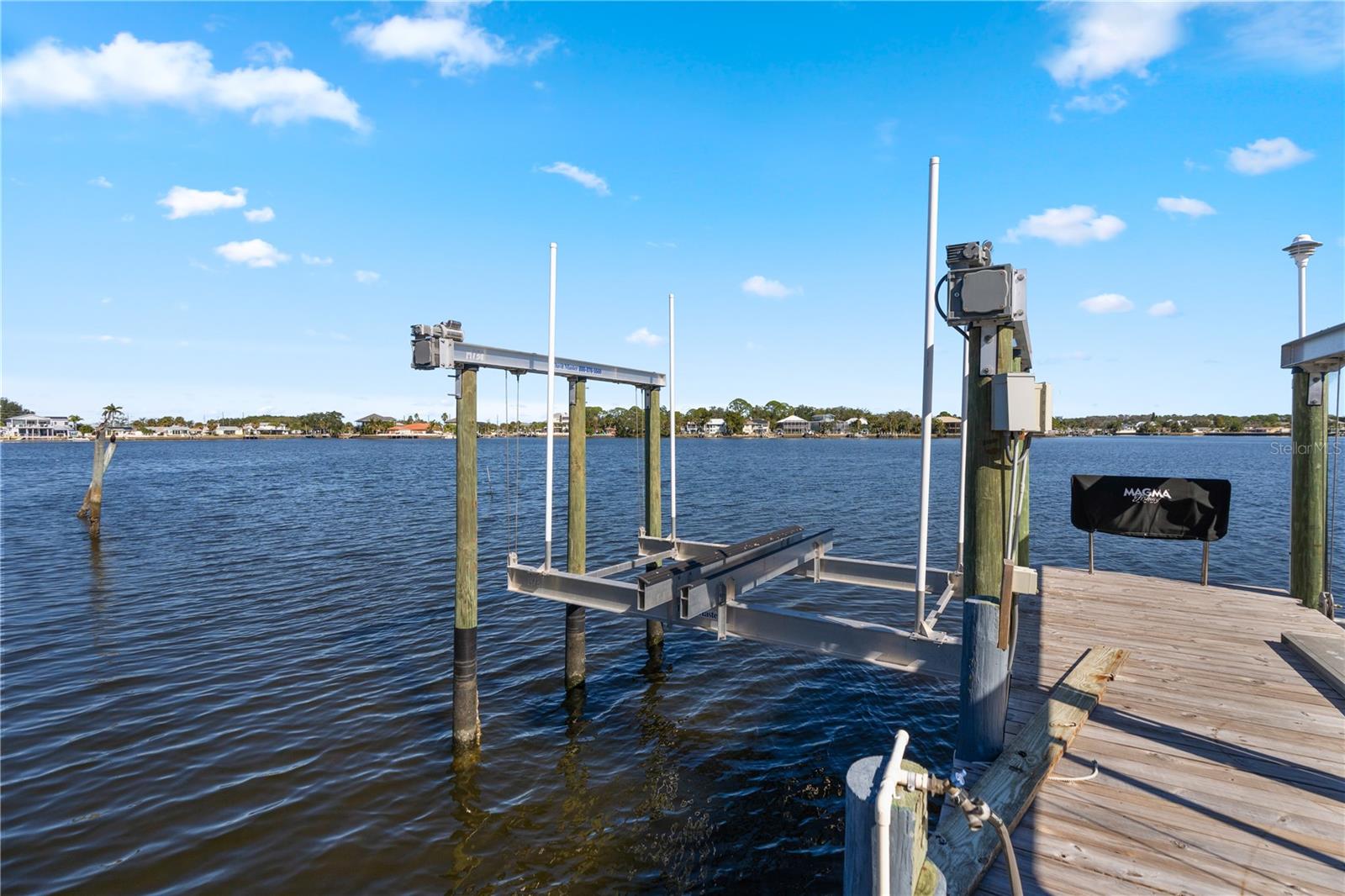 HARBOR ISLE - Residential