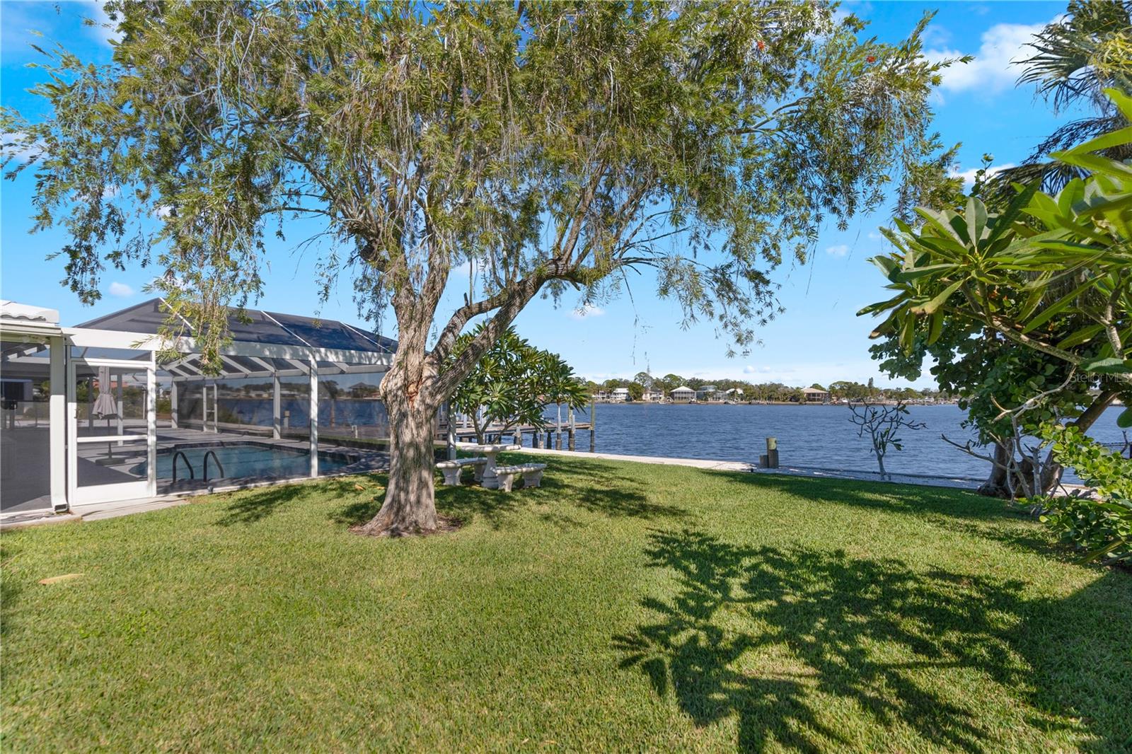 HARBOR ISLE - Residential