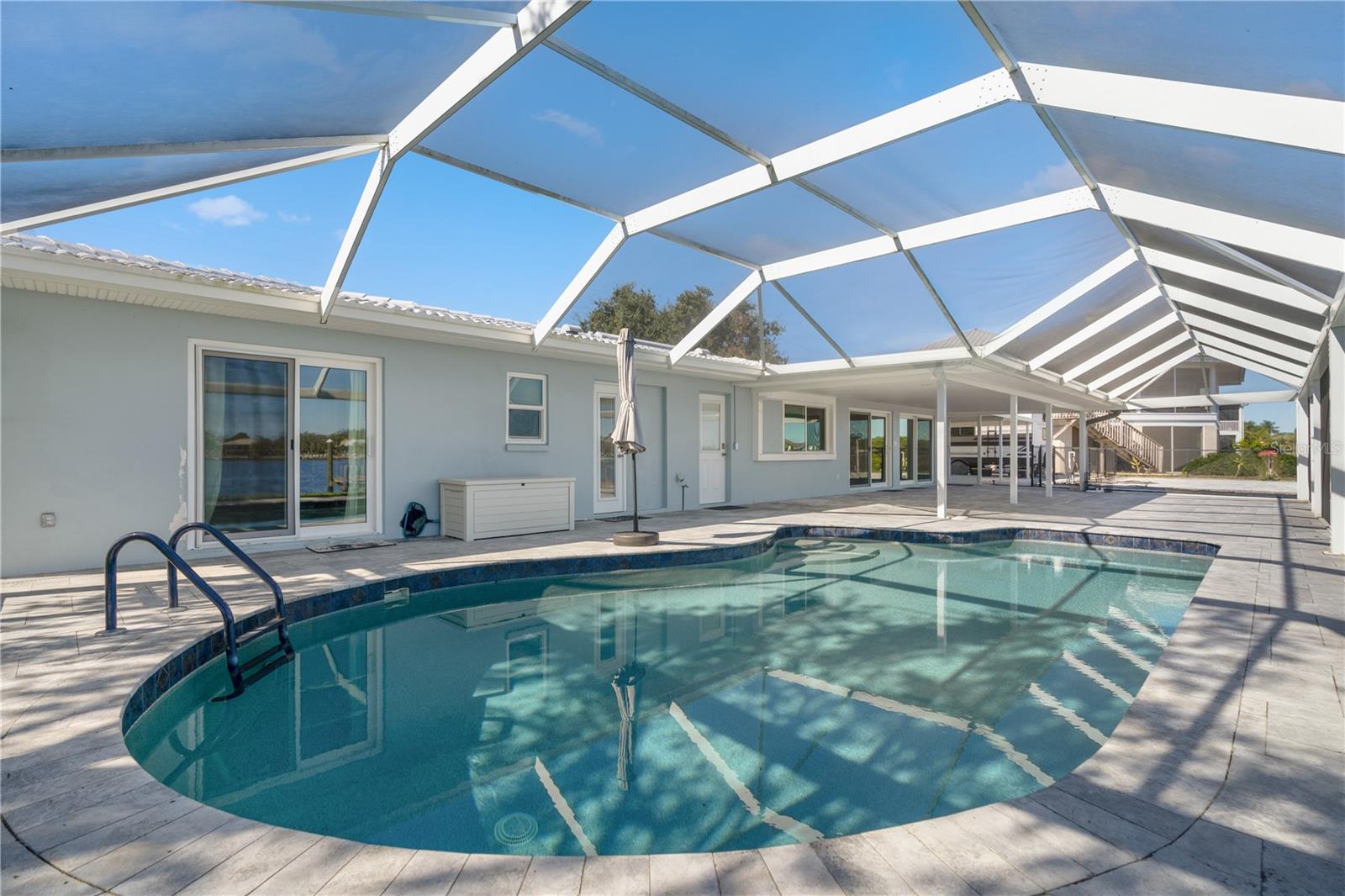 HARBOR ISLE - Residential