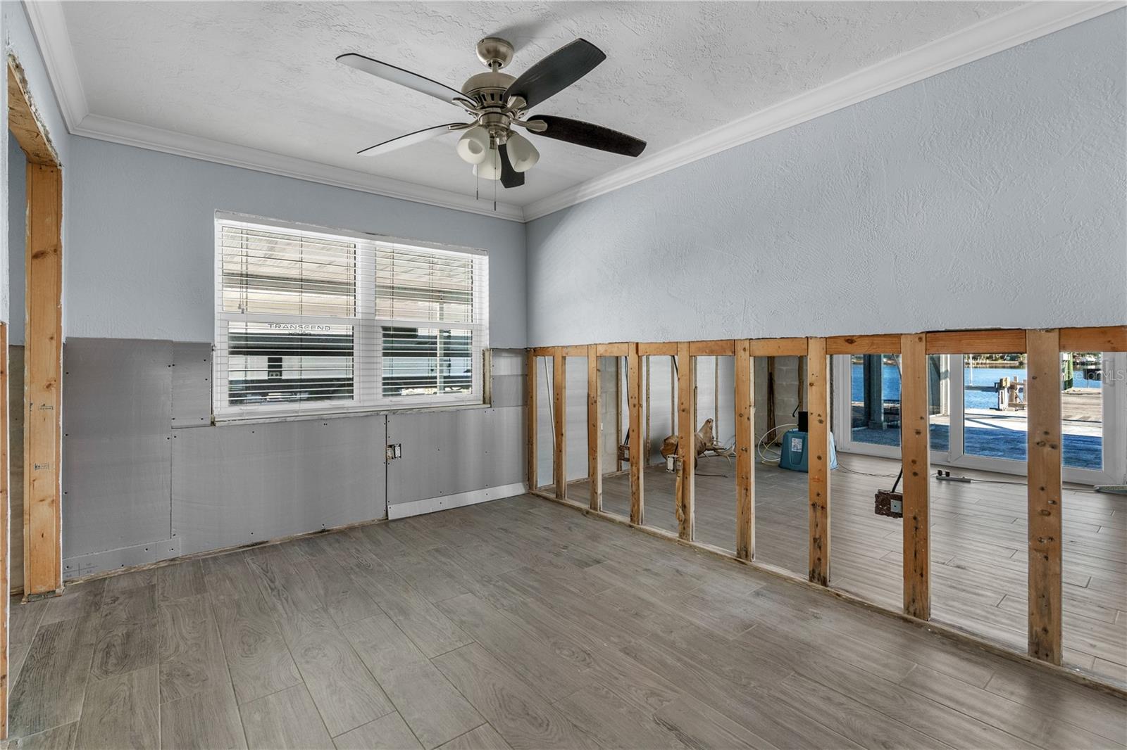 HARBOR ISLE - Residential