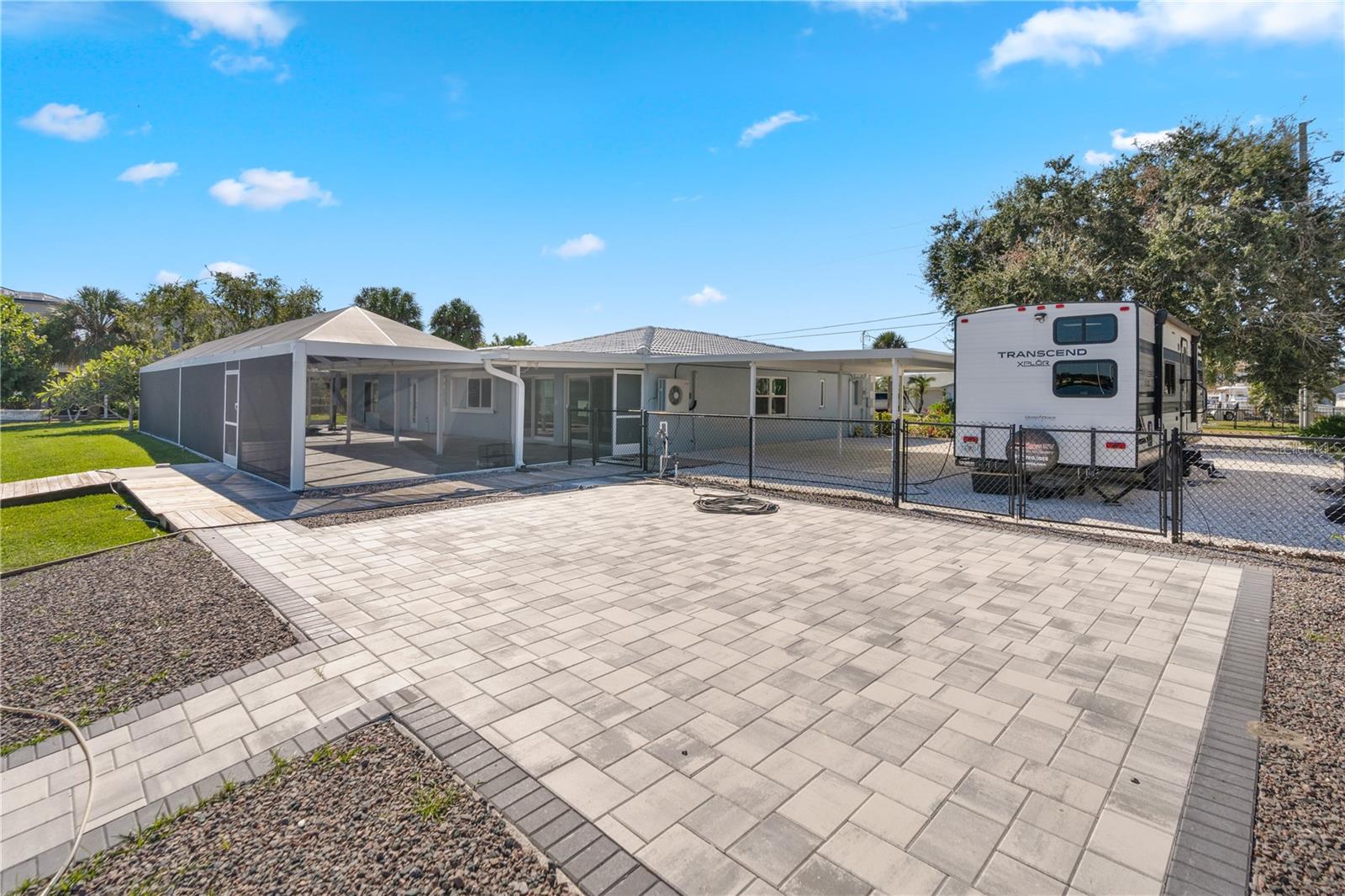 HARBOR ISLE - Residential