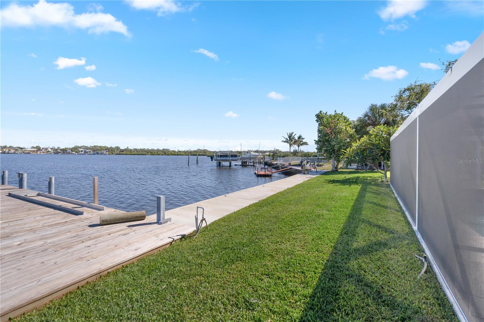 HARBOR ISLE - Residential