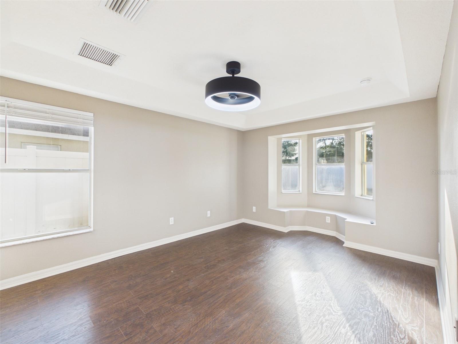 SPRING RIDGE - Residential