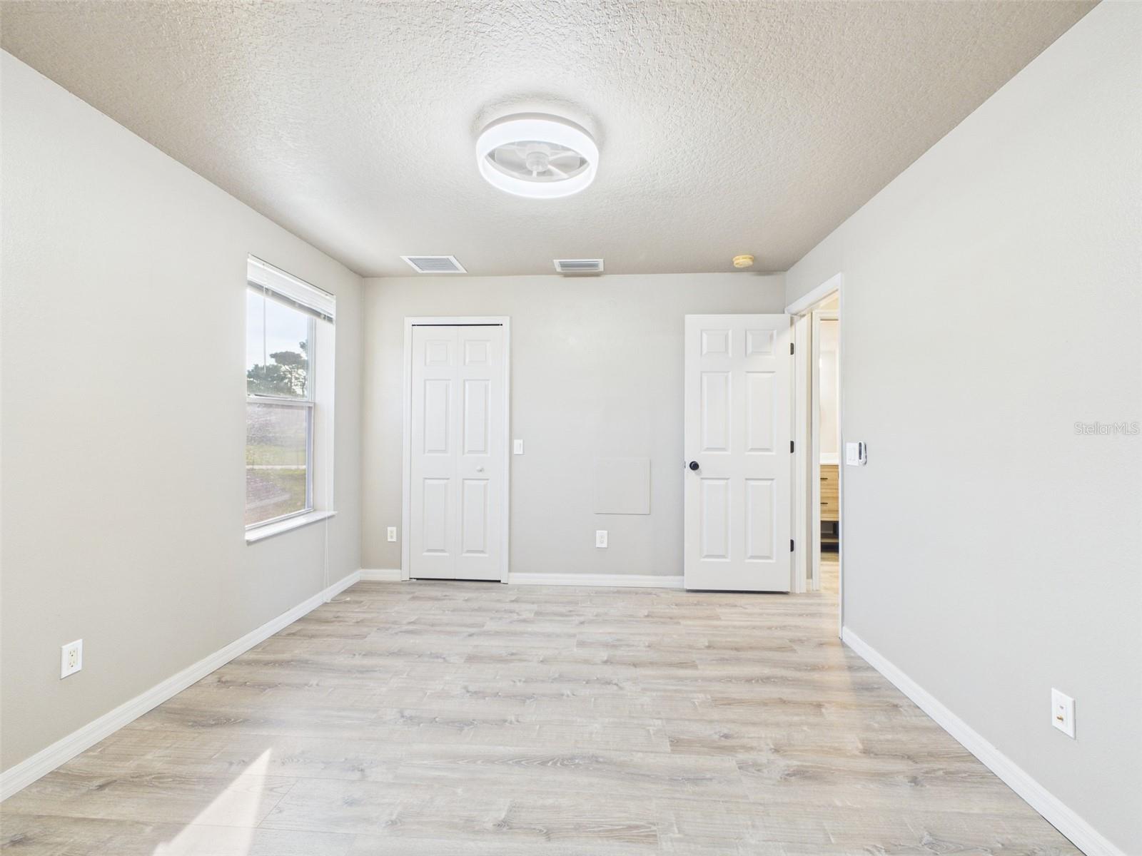 SPRING RIDGE - Residential