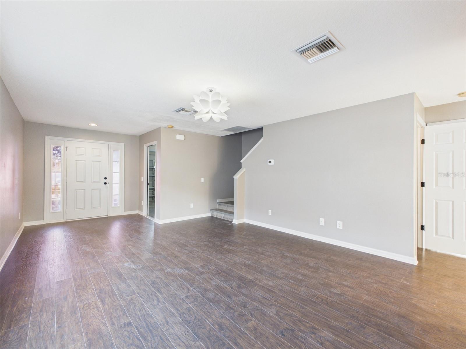 SPRING RIDGE - Residential