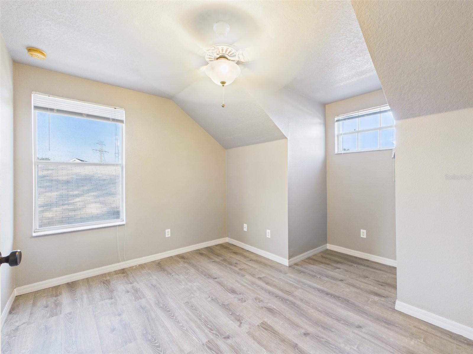 SPRING RIDGE - Residential