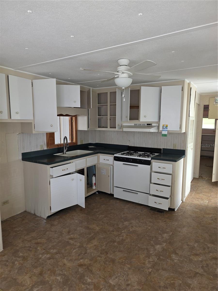 BAY ARISTOCRAT VILLAGE MOBILE HOME PARK UNREC - Residential