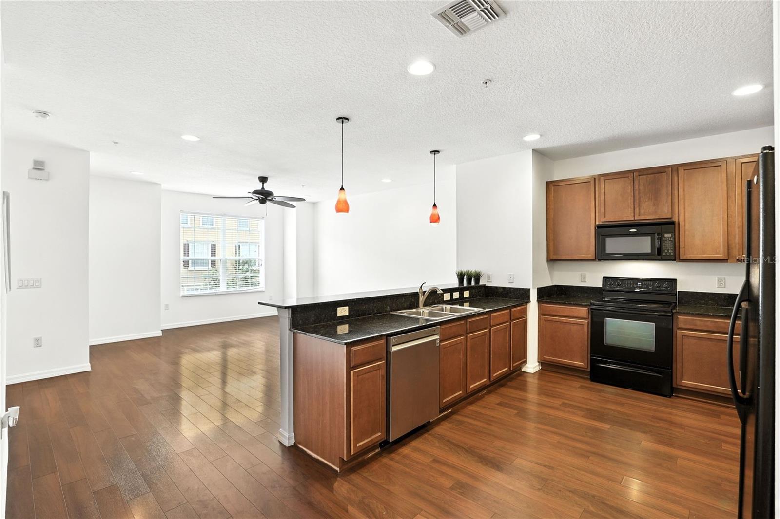 655 PENSACOLA LANE