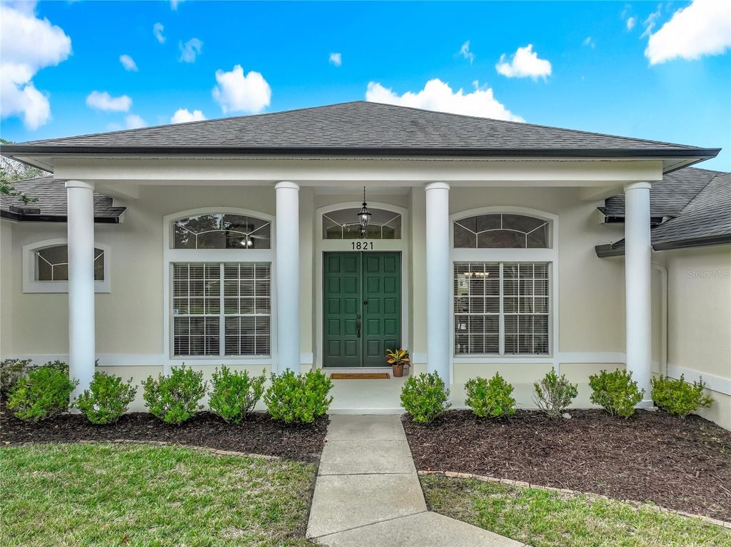 Photo of 1821 Carillon Park Drive, Oviedo, FL 32765 (MLS # O6360496)