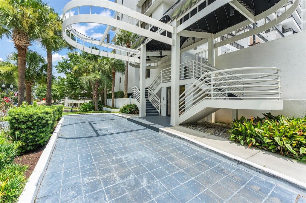 Photo of 530 E Central Boulevard #503, Orlando, FL 32801 (MLS # O6420844)