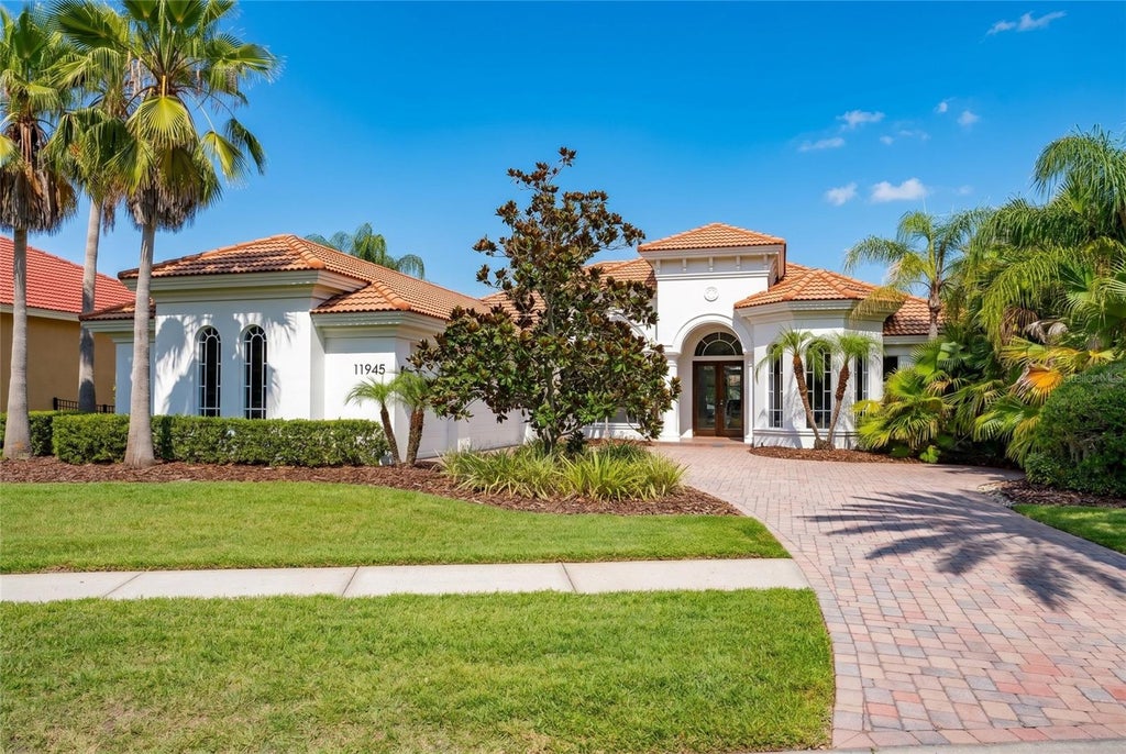 Photo of 11945 Royce Waterford Circle, Tampa, FL 33626 (MLS # J1002097)