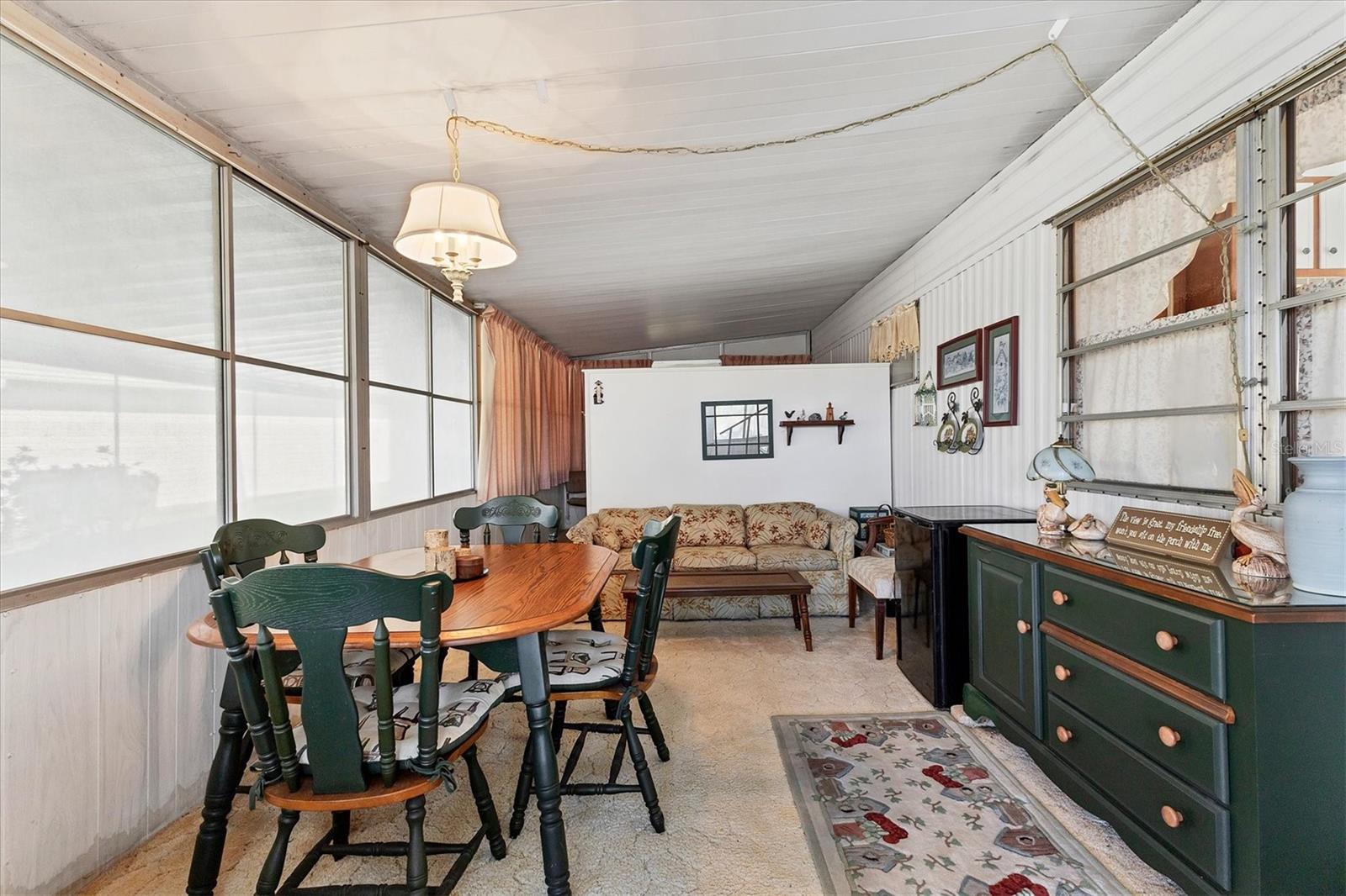 TIDEVUE/DE SOTO COMMUNITY UNIT ONE - Residential