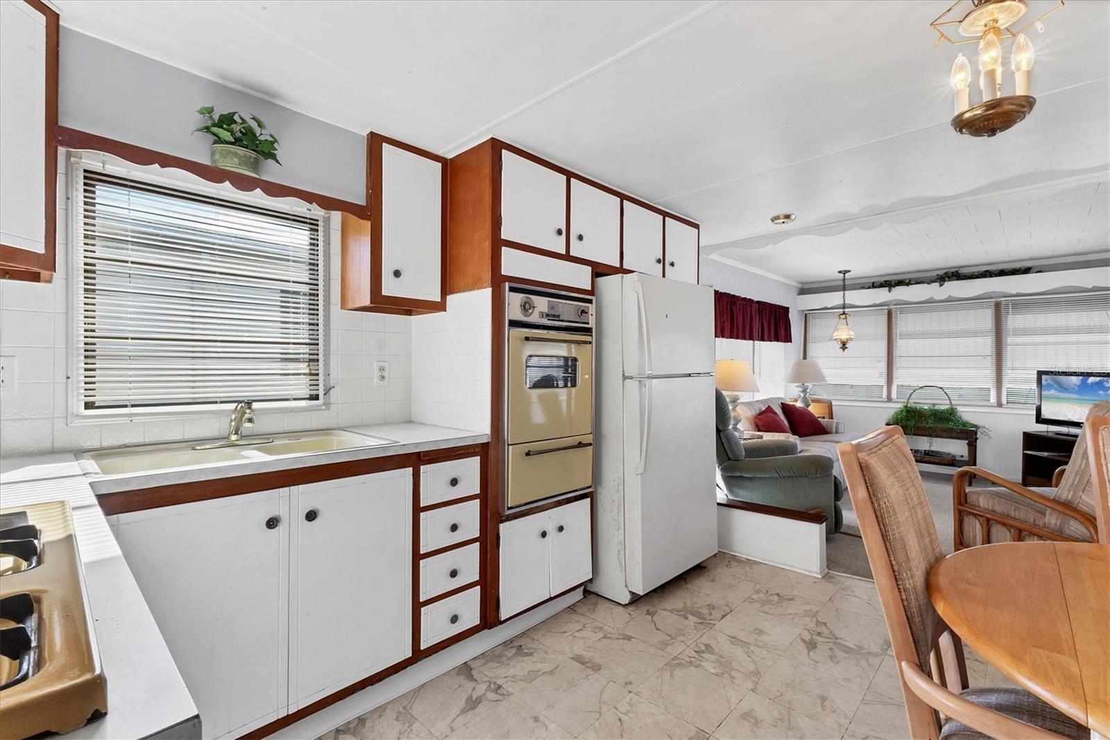 TIDEVUE/DE SOTO COMMUNITY UNIT ONE - Residential