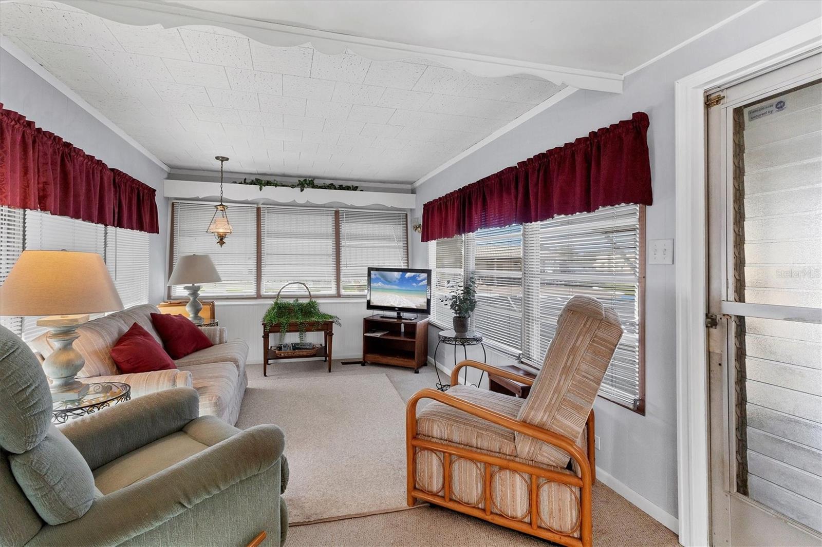 TIDEVUE/DE SOTO COMMUNITY UNIT ONE - Residential