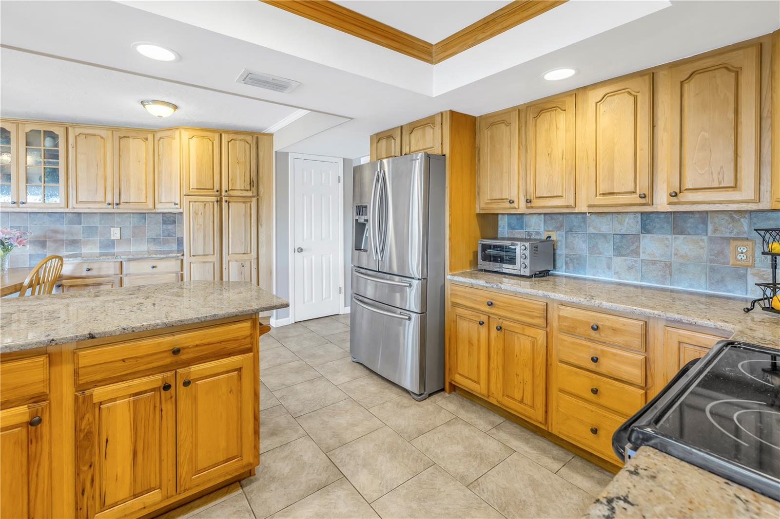 VENETIAN ISLES - Residential