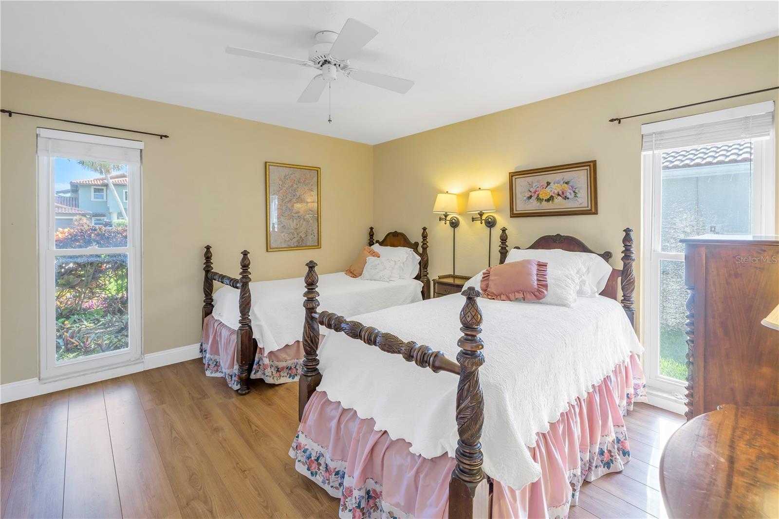 VENETIAN ISLES - Residential