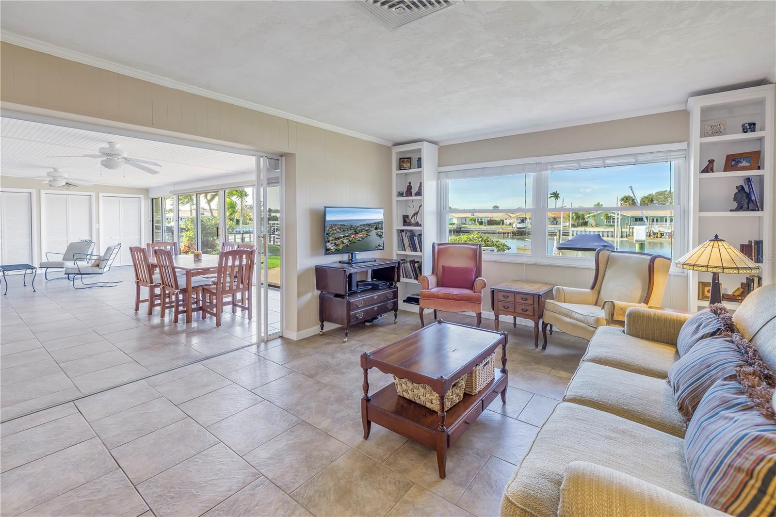 VENETIAN ISLES - Residential