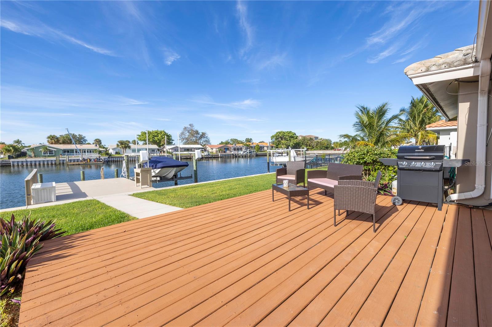 VENETIAN ISLES - Residential