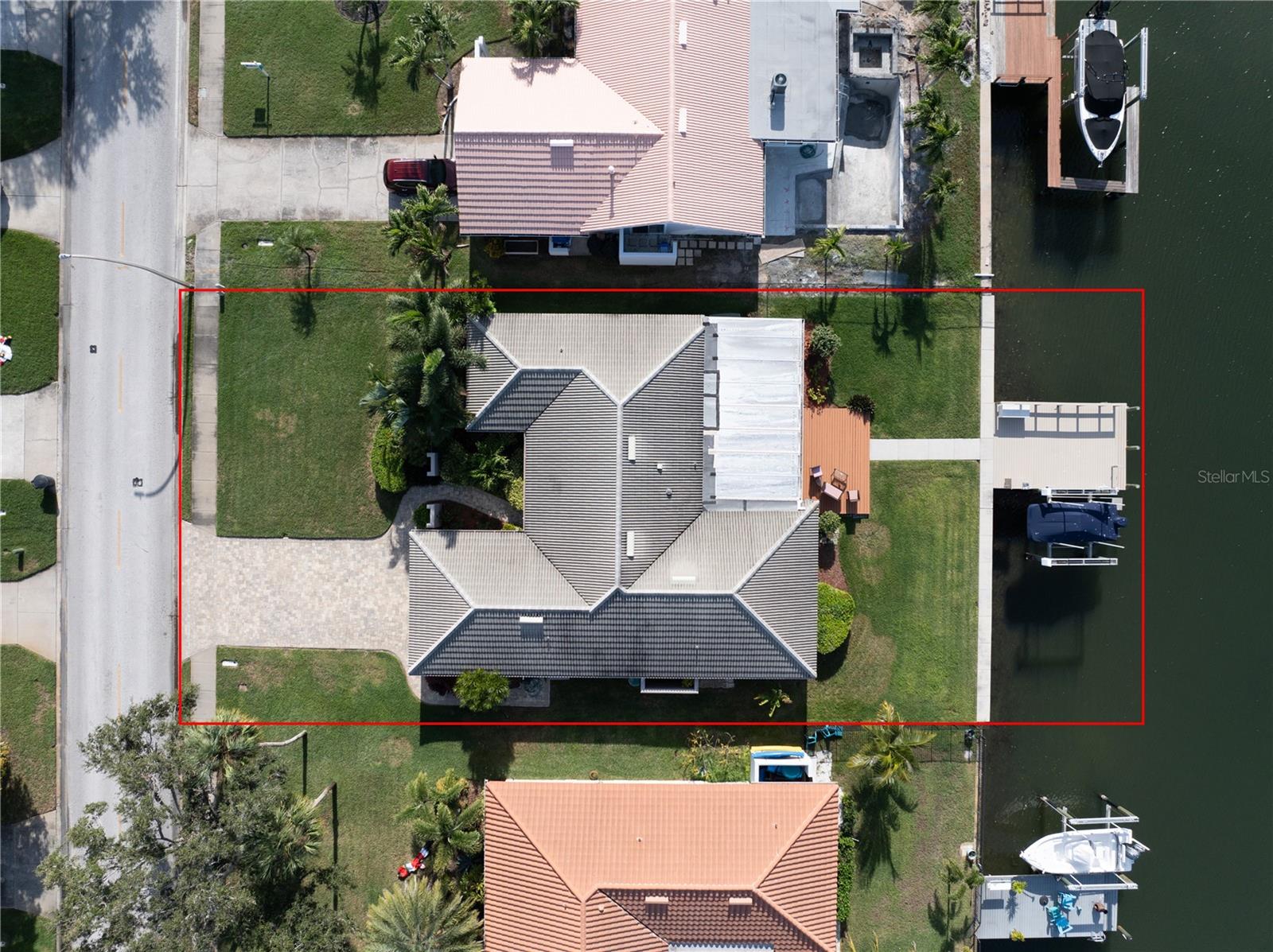 VENETIAN ISLES - Residential
