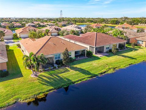 A home in WIMAUMA