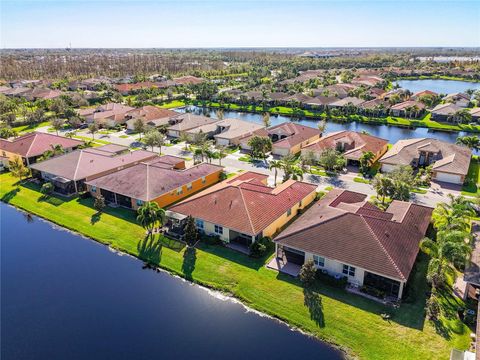 A home in WIMAUMA