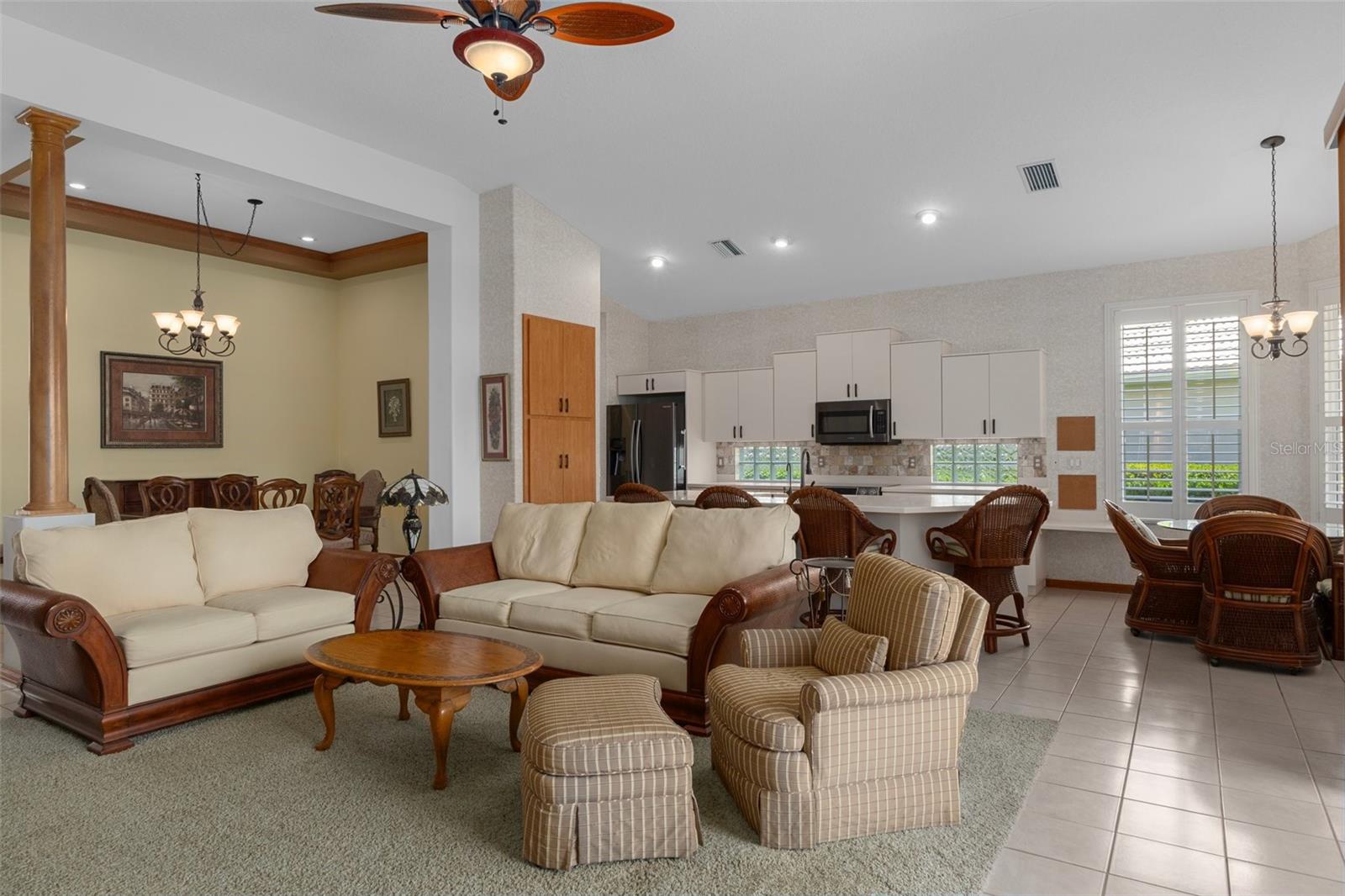 HILLSIDE VILLAS - Residential
