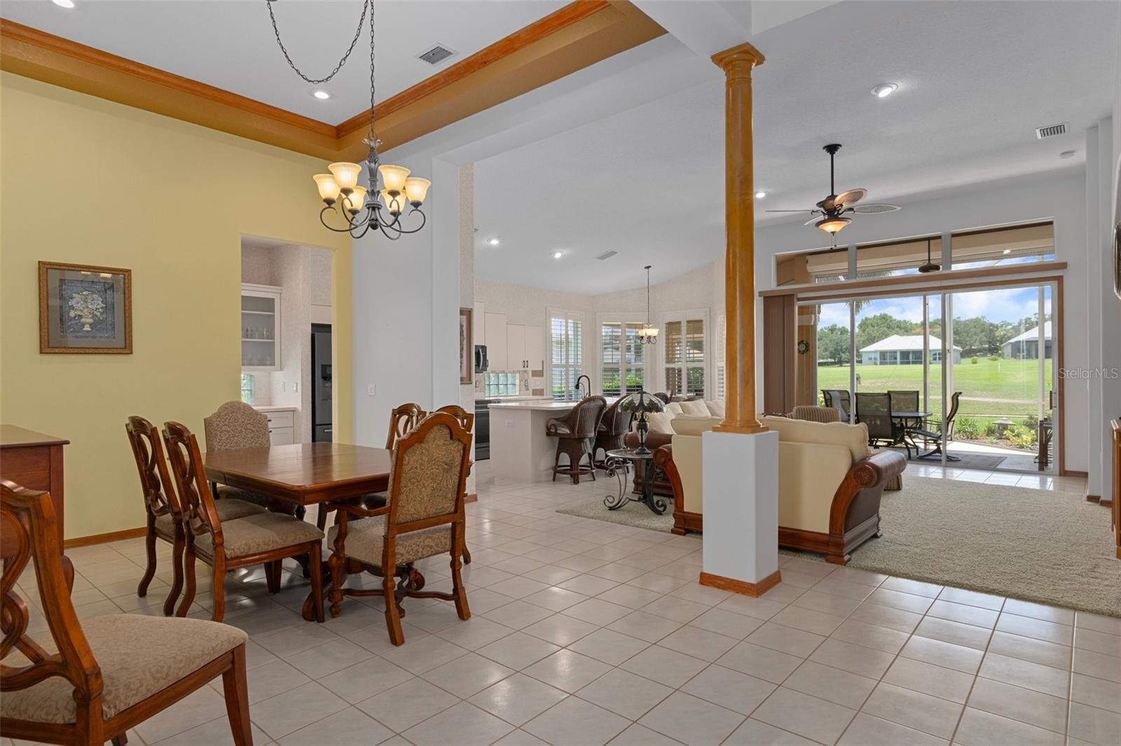 HILLSIDE VILLAS - Residential
