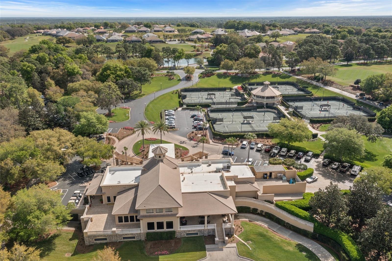 HILLSIDE VILLAS - Residential