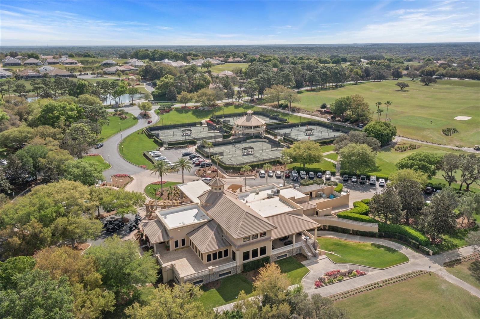 HILLSIDE VILLAS - Residential