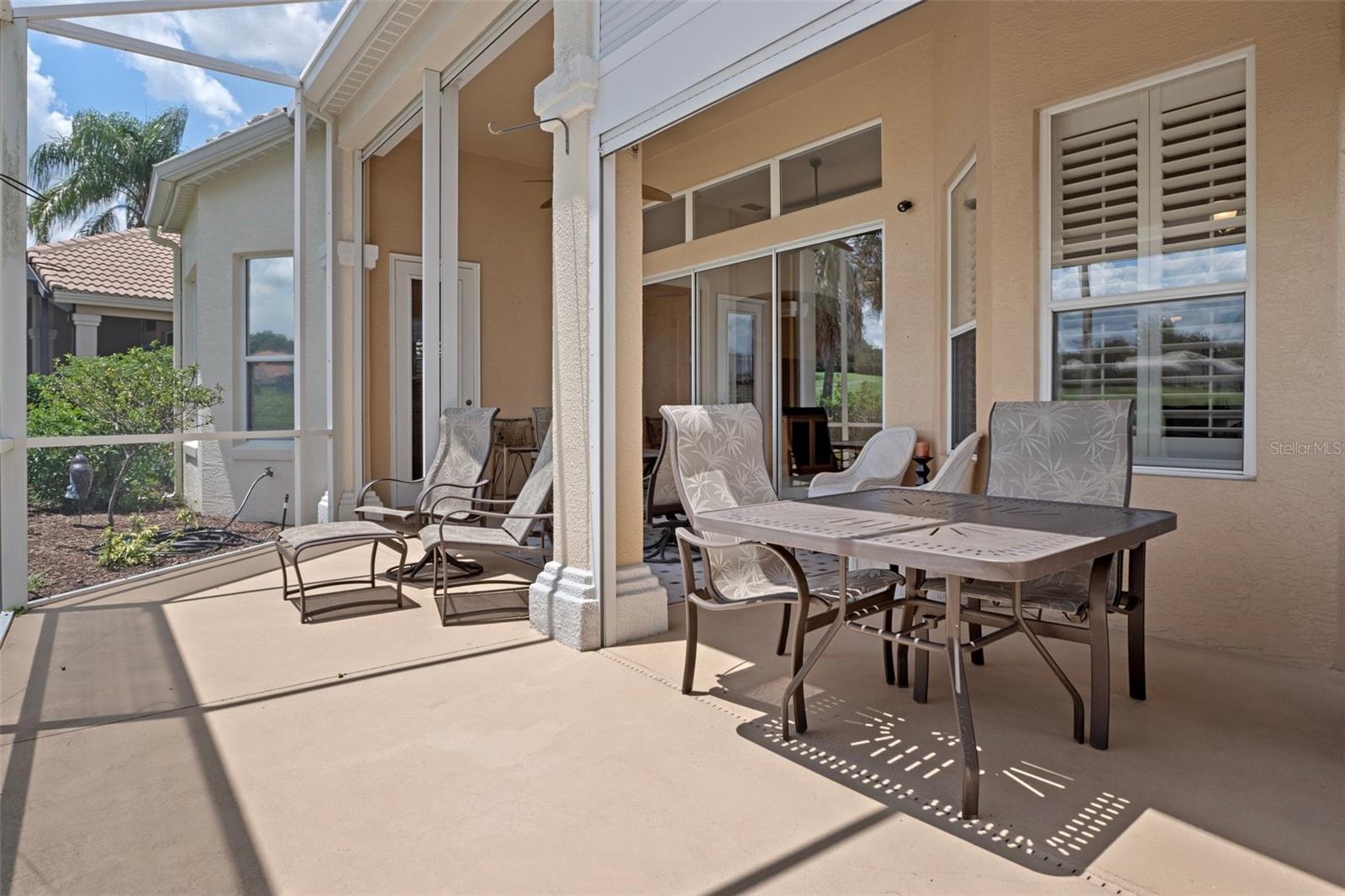 HILLSIDE VILLAS - Residential