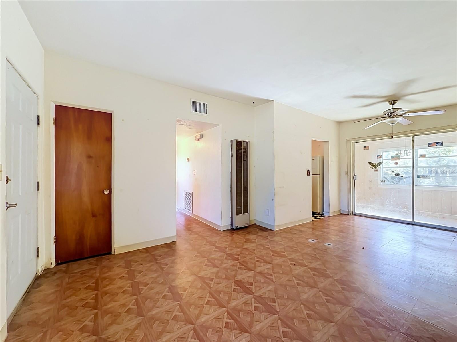 400 E 5TH STREET