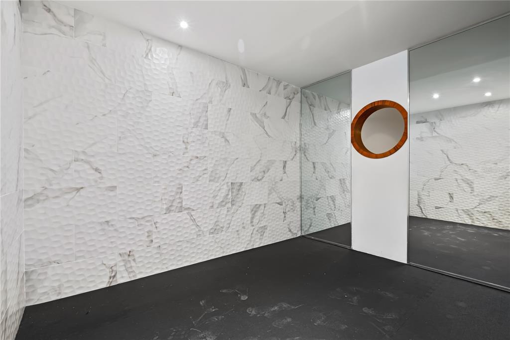 CONDADO PRINCESS - Residential