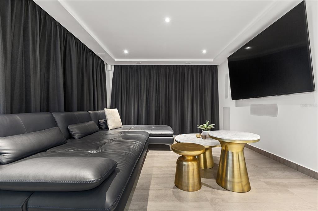 CONDADO PRINCESS - Residential