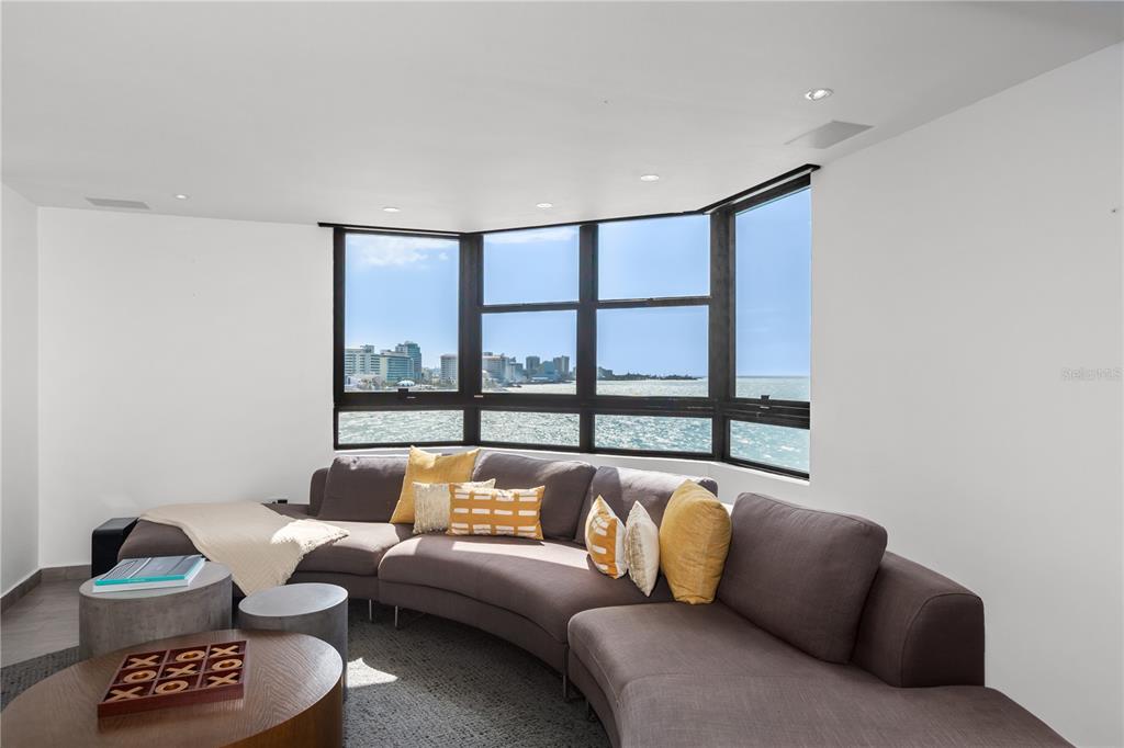 CONDADO PRINCESS - Residential