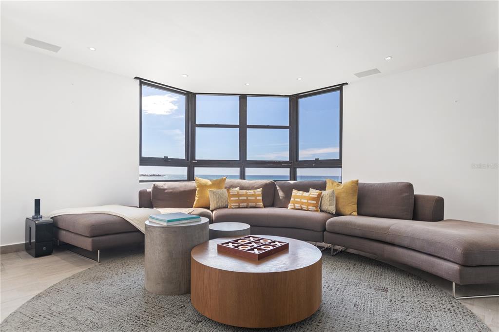 CONDADO PRINCESS - Residential