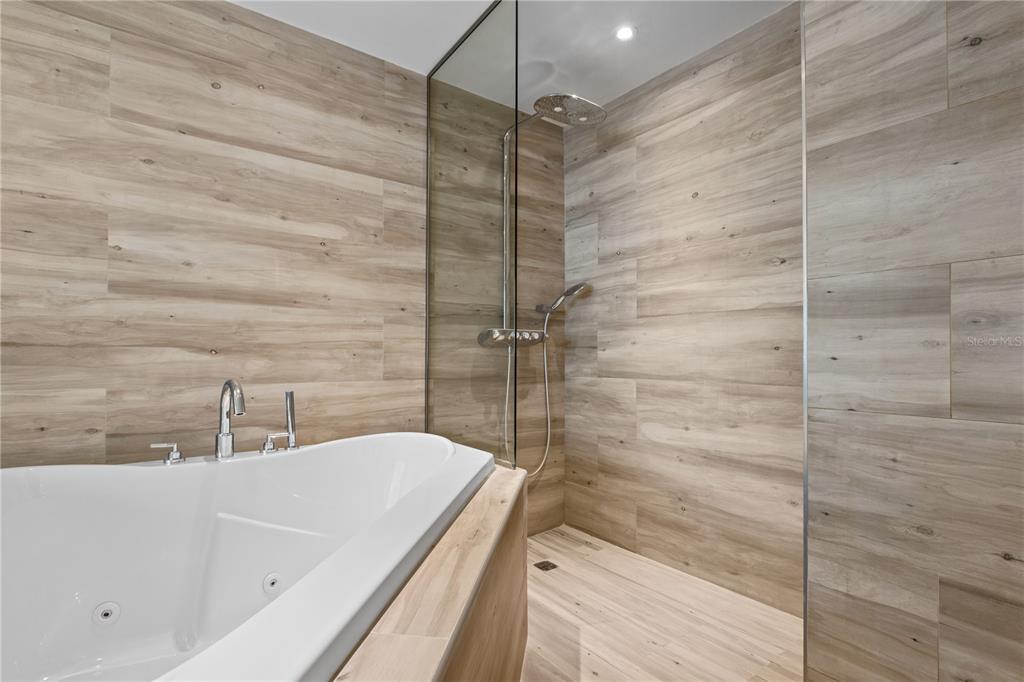 CONDADO PRINCESS - Residential