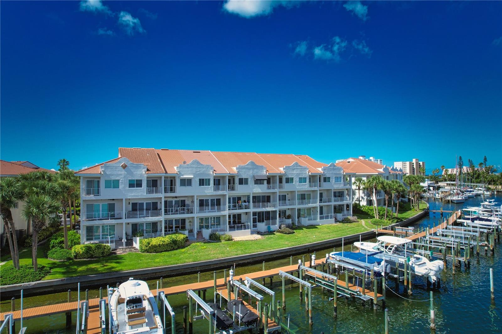 4667 MIRABELLA COURT