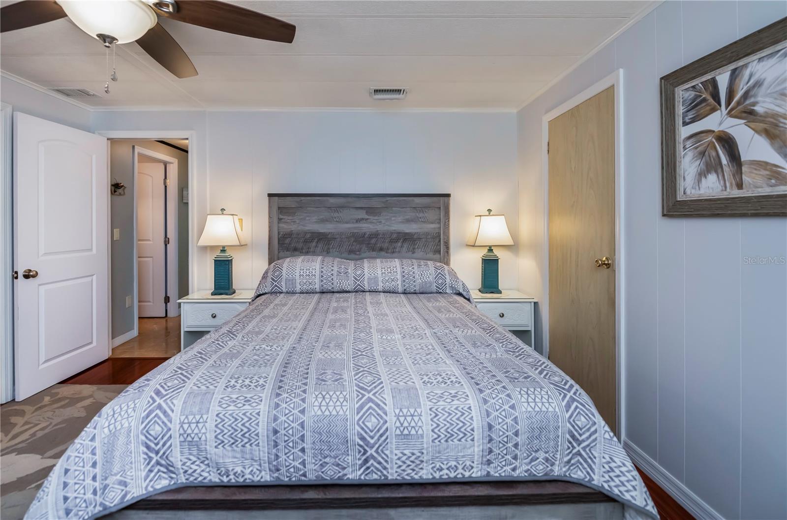 TANGERINE WOODS - Residential