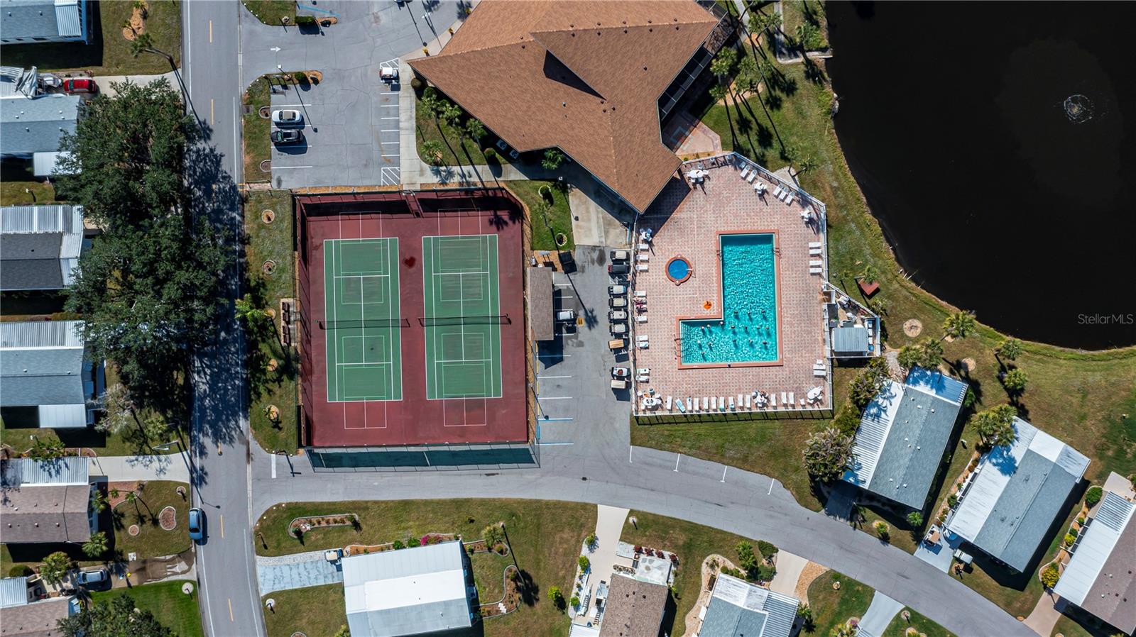 TANGERINE WOODS - Residential